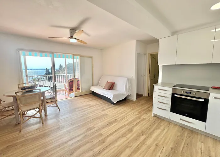 Apartment Blaumar Roses
